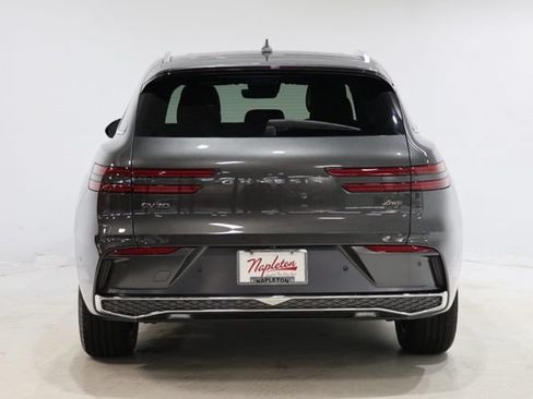 Used 2026 Genesis GV70 2.5T Advanced AWD/4WD image 7