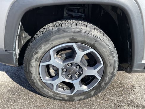 Used 2022 Jeep Compass Trailhawk w/ Trailer Tow Group image 9