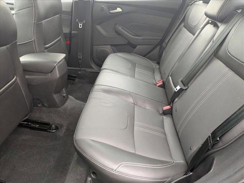 Used 2014 Ford Focus Titanium image 17