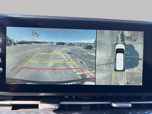 Used 2022 Kia Carnival SX Prestige image 13