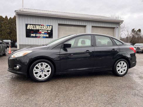 Used 2012 Ford Focus SE image 1