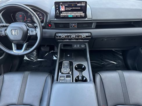 Certified 2023 Honda Pilot Touring image 16