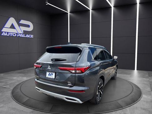 Used 2024 Mitsubishi Outlander SEL FWD image 6