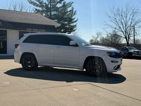 Used 2015 Jeep Grand Cherokee SRT AWD/4WD image 2