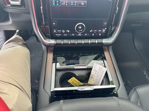 Used 2025 GMC Yukon XL Denali w/ Sun & Power Step Package image 14