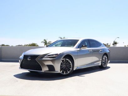 Used 2023 Lexus LS 500 w/ Accessory Package (Z2)