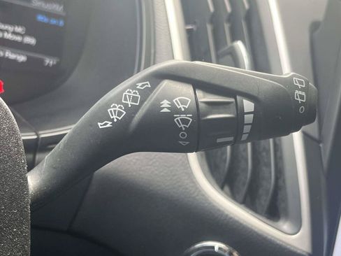 Used 2024 Ford Edge SEL AWD/4WD image 32