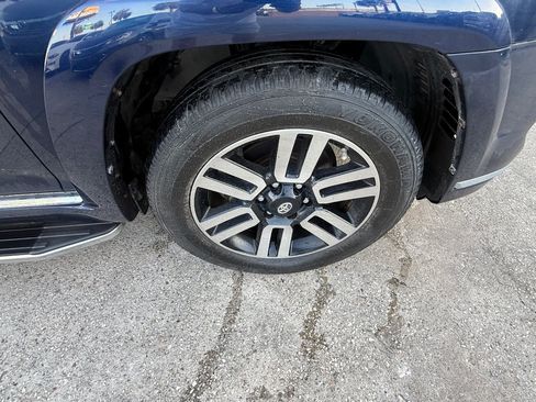 Used 2018 Toyota 4Runner Limited RWD image 14