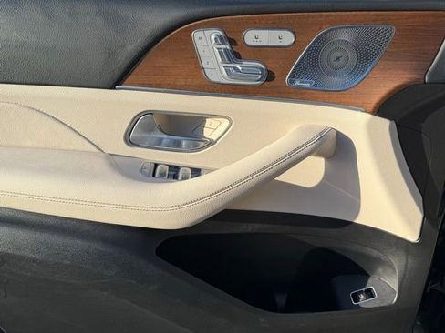 Used 2021 Mercedes-Benz GLE 350 4MATIC image 25