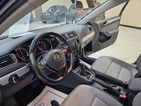 Used 2016 Volkswagen Jetta SEL Premium FWD image 18