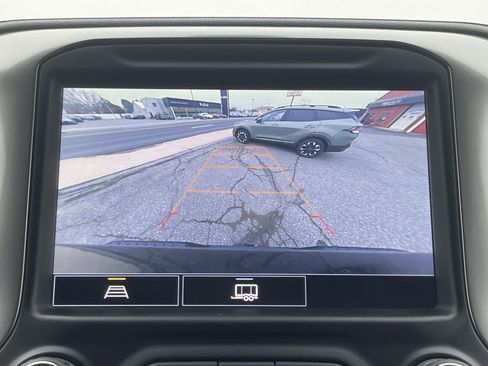 Used 2021 Chevrolet Silverado 1500 LT Trail Boss w/ Convenience Package II image 25