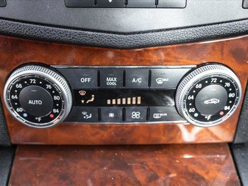 Used 2011 Mercedes-Benz C 300 4MATIC Sedan image 19