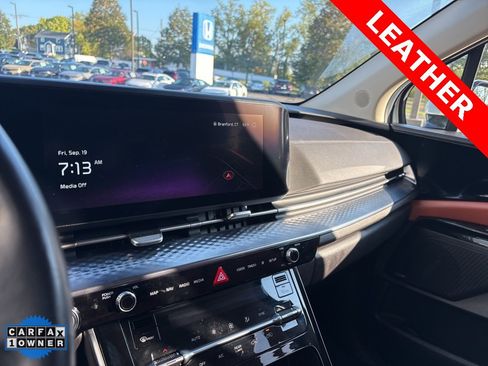 Used 2024 Kia Carnival SX Prestige image 16
