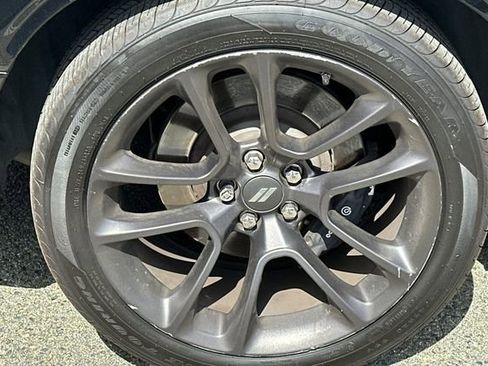 Used 2022 Dodge Challenger R/T Scat Pack RWD image 4