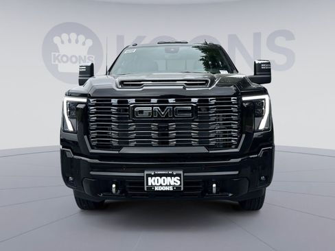 New 2026 GMC Sierra 3500 Denali Ultimate AWD/4WD image 8