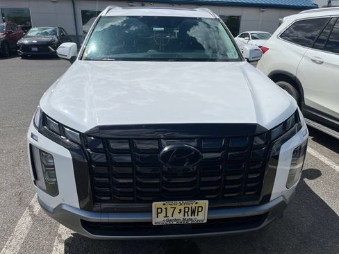 Used 2023 Hyundai Palisade SEL w/ Premium Package AWD/4WD image 3