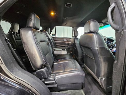 Used 2016 Ford Explorer Limited image 24