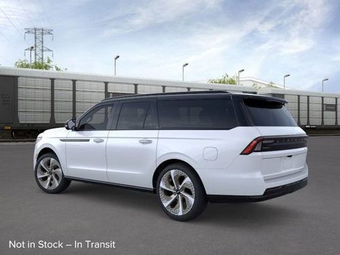 New 2026 Lincoln Navigator L Black Label AWD/4WD image 4