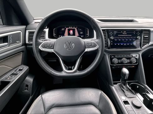 Used 2023 Volkswagen Atlas Cross Sport SEL Premium R-Line AWD/4WD image 10
