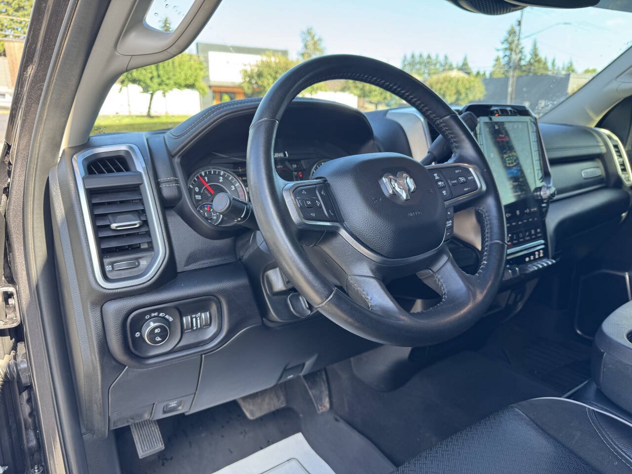 Used 2024 RAM 2500 Laramie w/ Safety Group AWD/4WD image 12