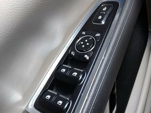 Used 2017 Lincoln Continental Reserve w/ Technology Package image 26