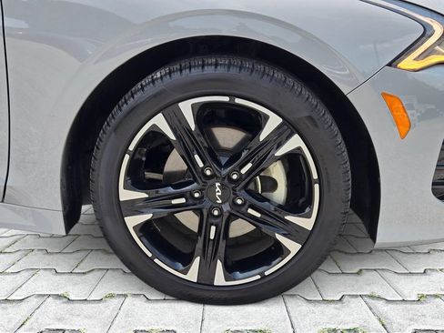 Used 2024 Kia K5 GT-Line w/ GT-Line Premium Package FWD image 3
