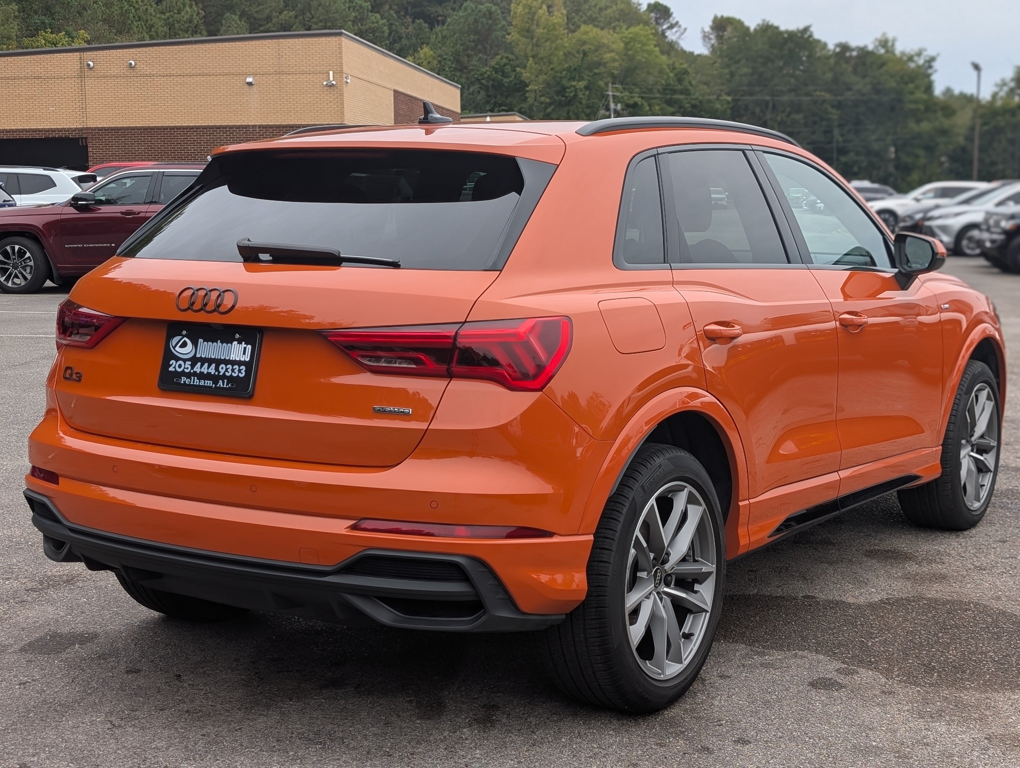 Used 2024 Audi Q3 2.0T Premium w/ Convenience Package AWD/4WD image 9