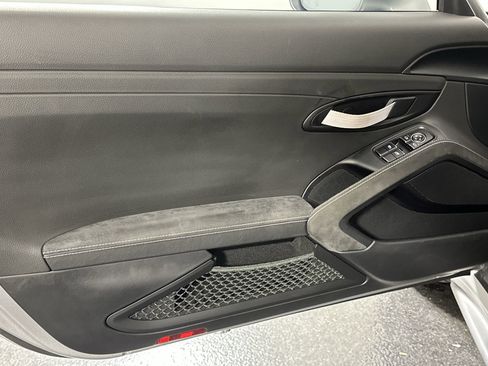 Used 2019 Porsche 911 GT3 RS image 27