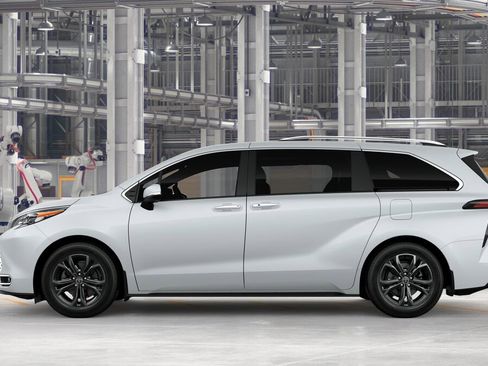 New 2026 Toyota Sienna Platinum AWD/4WD image 4