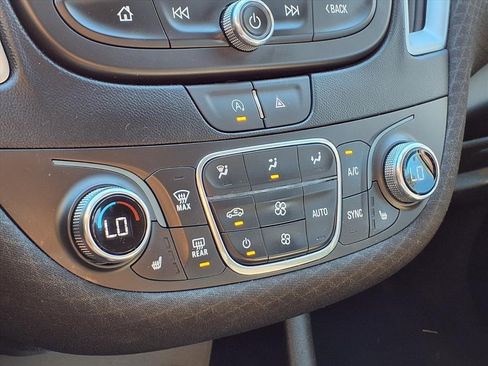 Used 2023 Chevrolet Malibu LT image 20