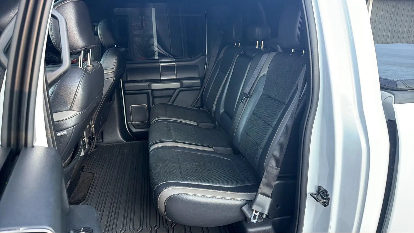 Used 2018 Ford F150 Raptor w/ Equipment Group 802A Luxury AWD/4WD image 17