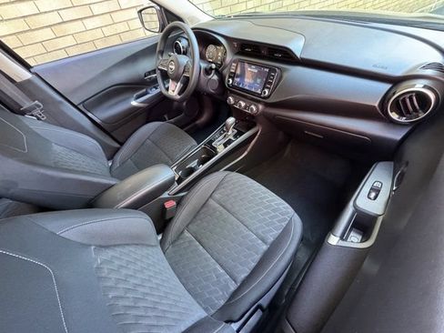 Used 2024 Nissan Kicks SV FWD image 9