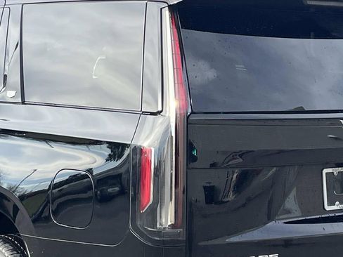 Certified 2023 Cadillac Escalade Sport Platinum image 10