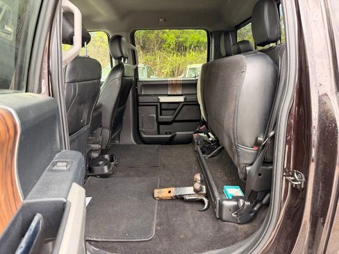 Used 2020 Ford F150 Lariat w/ Equipment Group 501A Mid AWD/4WD image 40