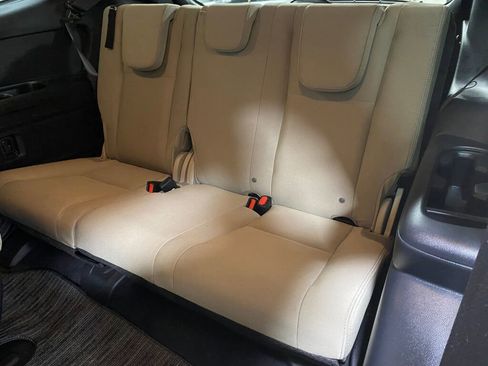 Used 2024 Subaru Ascent Premium w/ Convenience Package image 11