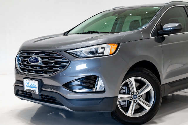 Used 2022 Ford Edge SEL w/ Convenience Package AWD/4WD image 4