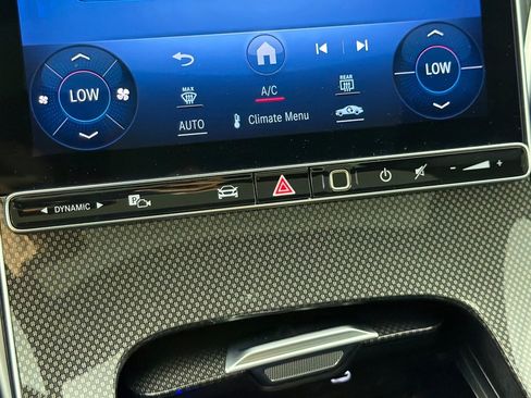 Used 2023 Mercedes-Benz C 300 Sedan image 19