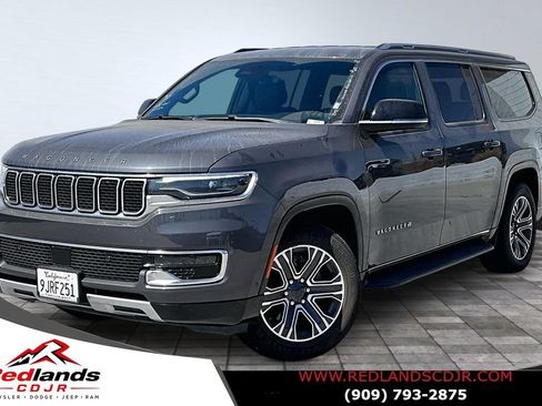 Certified 2024 Jeep Wagoneer L Series II w/ Flexible Seating Group AWD/4WD image 1