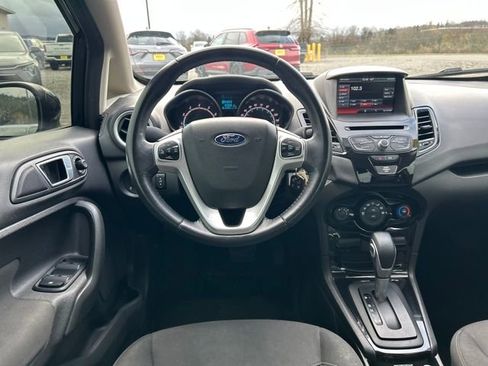 Used 2015 Ford Fiesta SE w/ Equipment Group 201A image 18