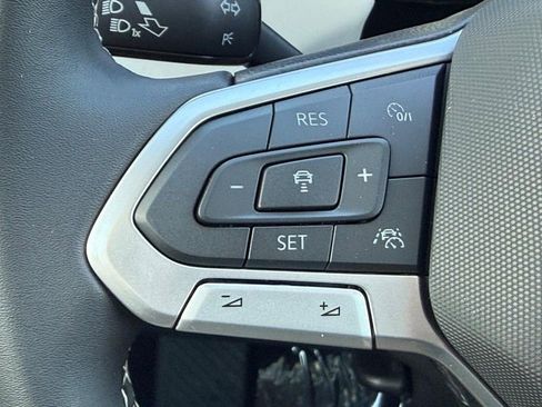 New 2026 Volkswagen Taos SE AWD/4WD image 10