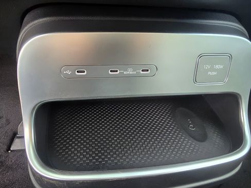 New 2026 Hyundai Ioniq 9 Limited image 21