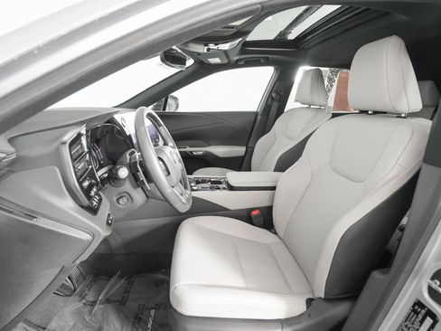 Certified 2024 Lexus RX 350h image 9