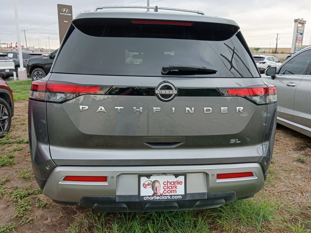 Used 2022 Nissan Pathfinder SL w/ SL Premium Package FWD image 6