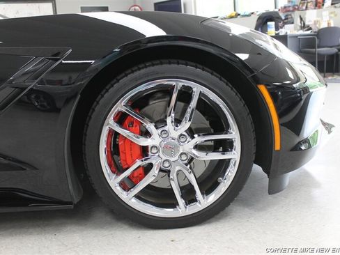 Used 2014 Chevrolet Corvette Stingray Convertible RWD image 19
