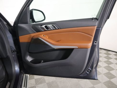 Used 2022 BMW X5 xDrive40i w/ Executive Package image 26