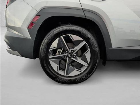 Used 2025 Hyundai Tucson SEL FWD image 30