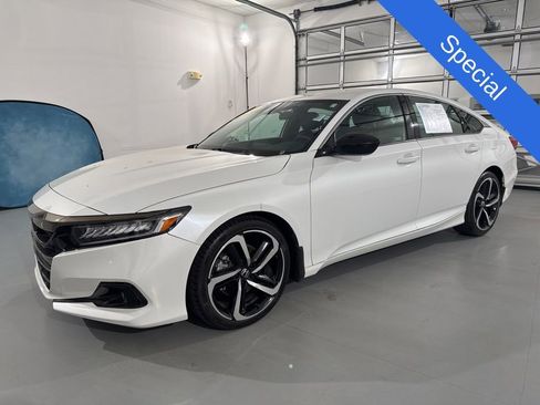 Used 2022 Honda Accord Sport image 3