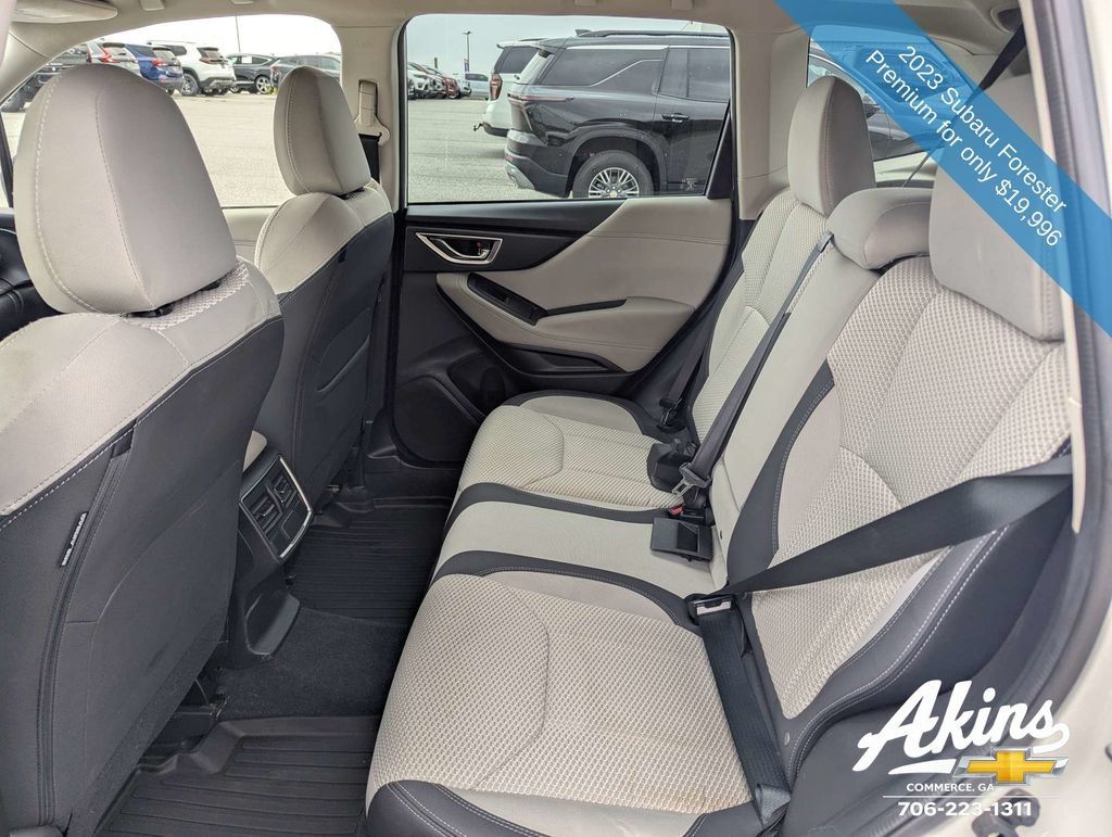 Used 2023 Subaru Forester Premium AWD/4WD image 13