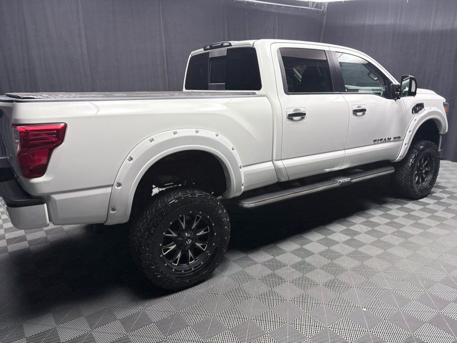 Used 2018 Nissan Titan XD 4x4 Crew Cab SV w/ SV Convenience Package image 17
