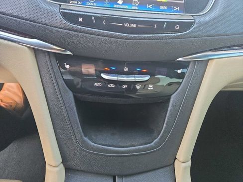 Used 2017 Cadillac XT5 Luxury w/ Driver Awareness Package image 26